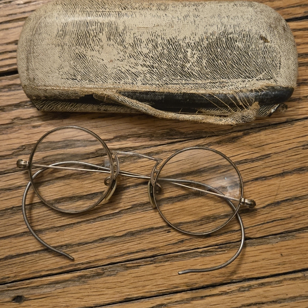 Vintage Silver-toned Round Glasses with Case - Picture 2 of 2